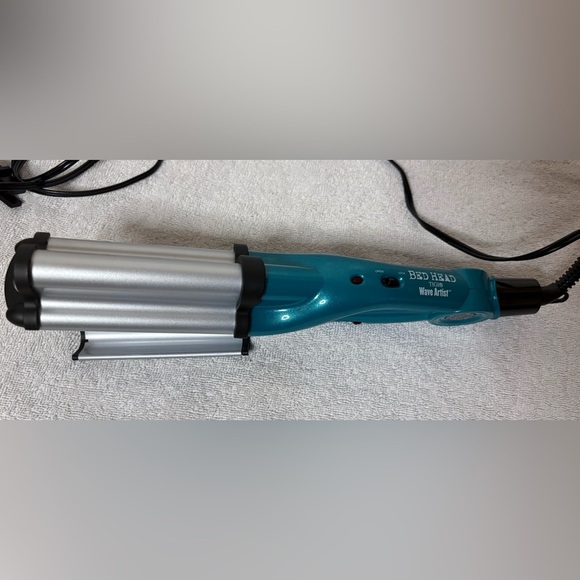 The Bed Head Wave Artist Deep Waver for Beach Waves - Picture 1 of 6